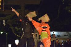 �ڂɏĂ��t���A������